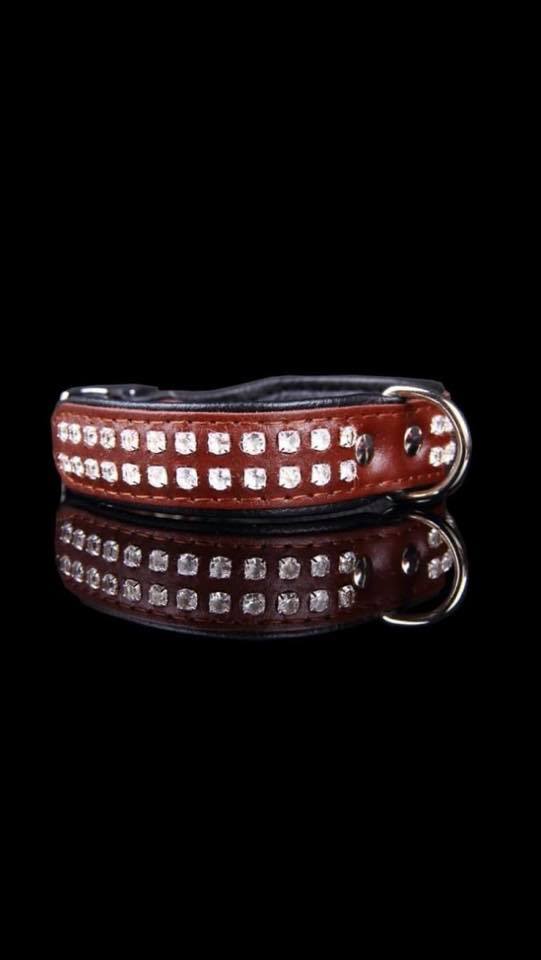 Håndlavet halsbånd med sten