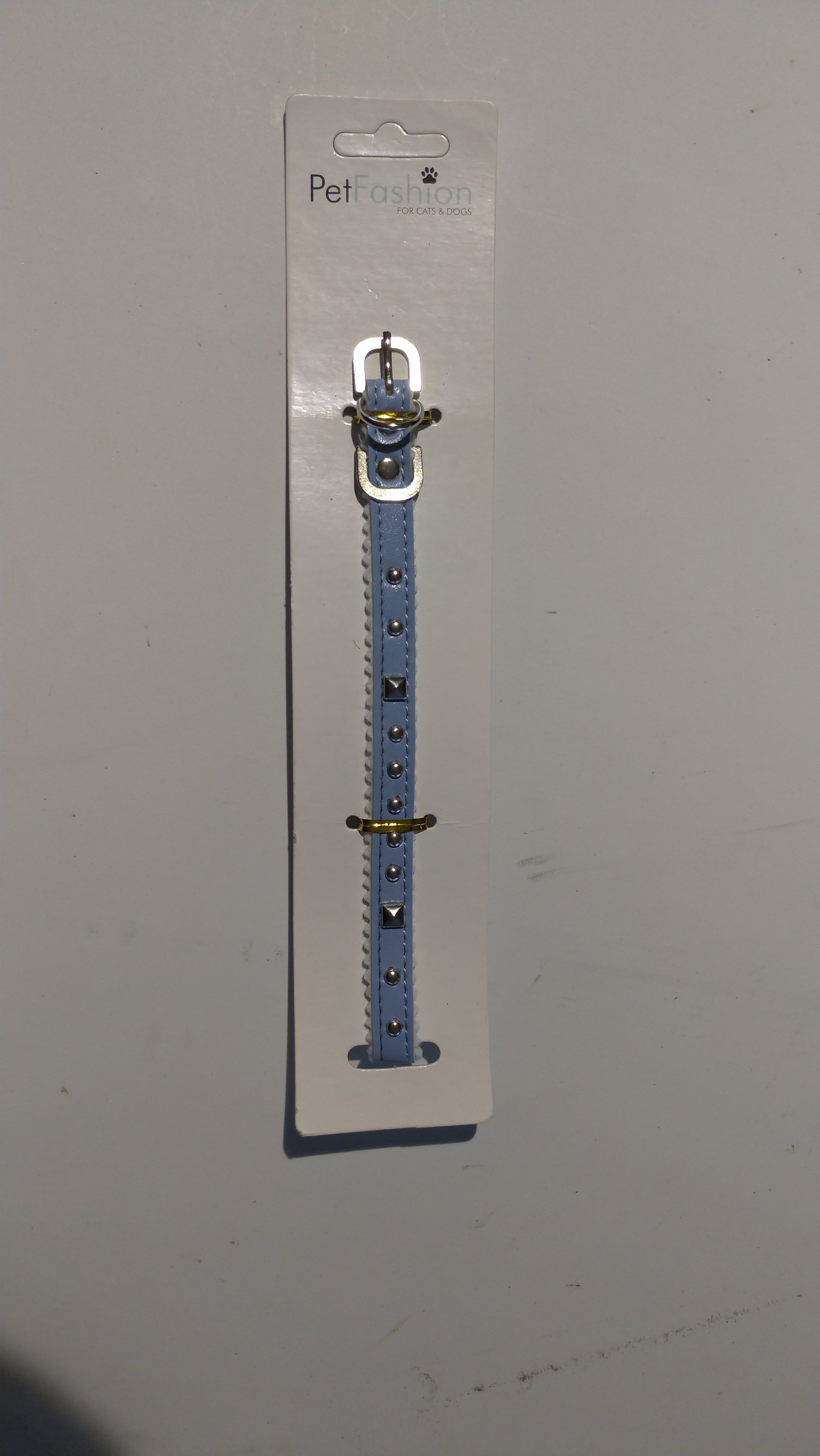 Kattehalsbånd "læderlook" med nitter - 3 farver