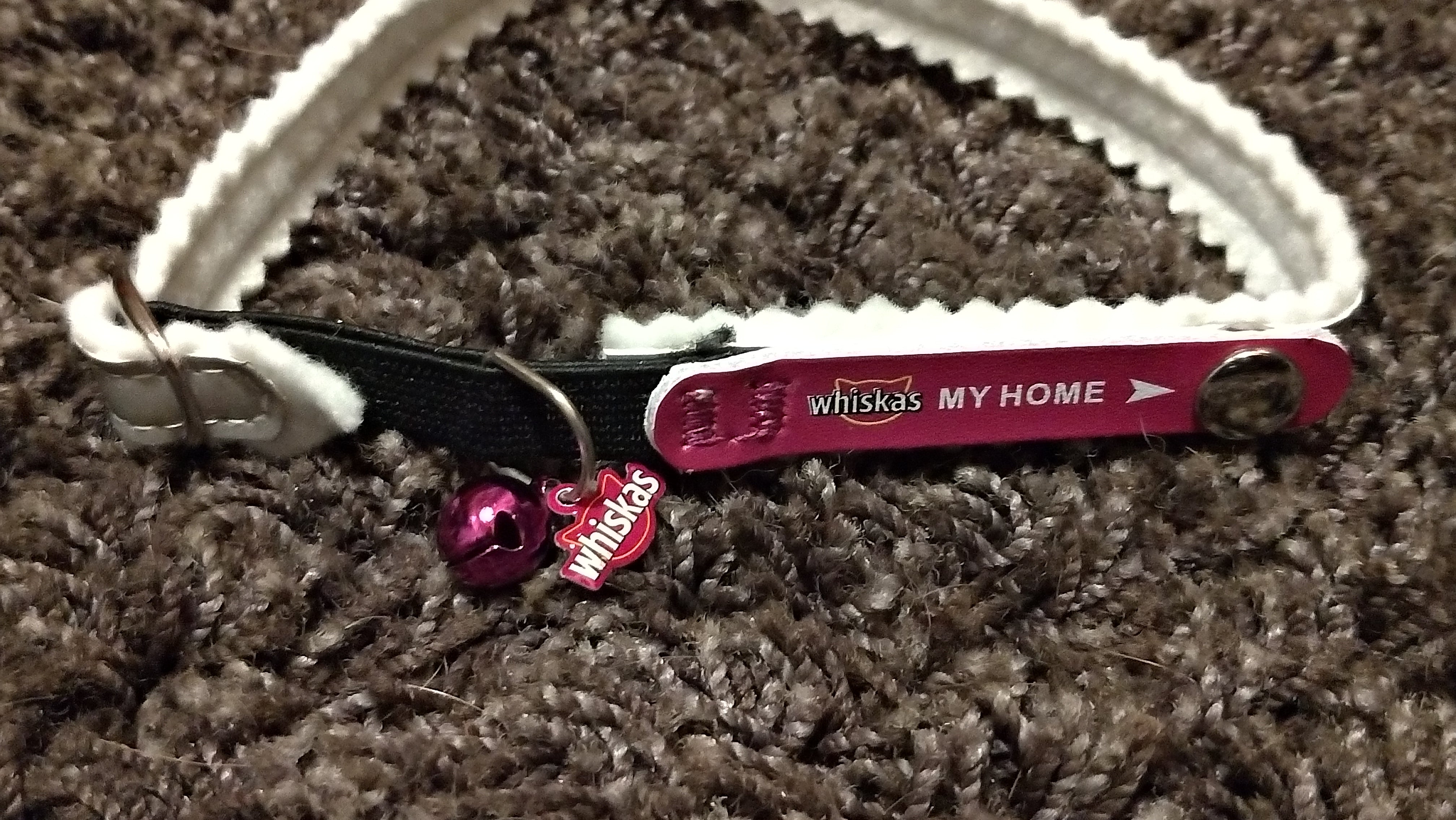 Reflekshalsbånd fra WHISKAS, 2 modeller